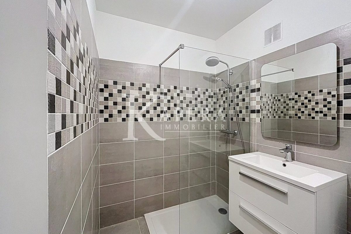 VENTE 2P 62M2 - CAGNES SUR MER CENTRE - BALCON