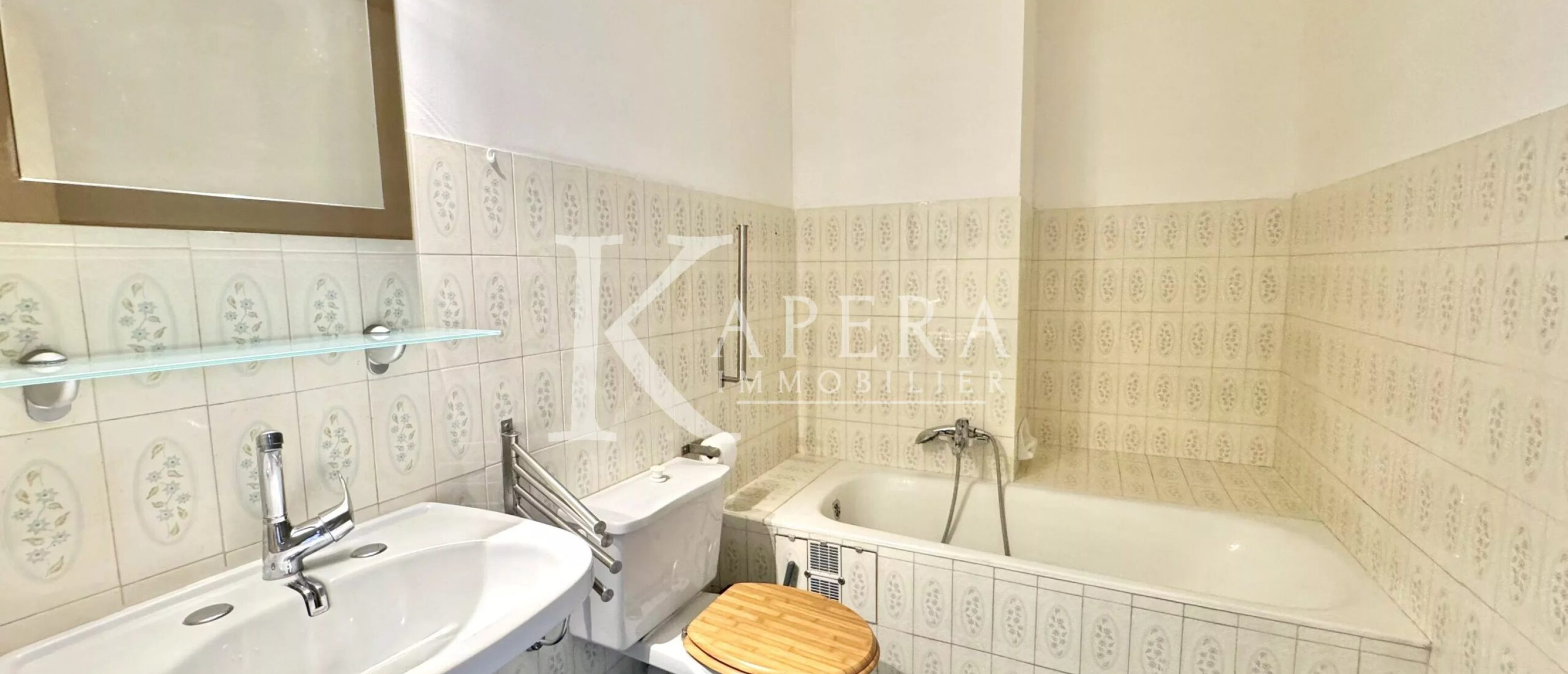 VENTE GRAND F1 36 M² - ROQUEBRUNE-CAP-MARTIN / 2ÈME HAMEAU - TERRASSE - DERNIER ETAGE AVEC TERRASSE