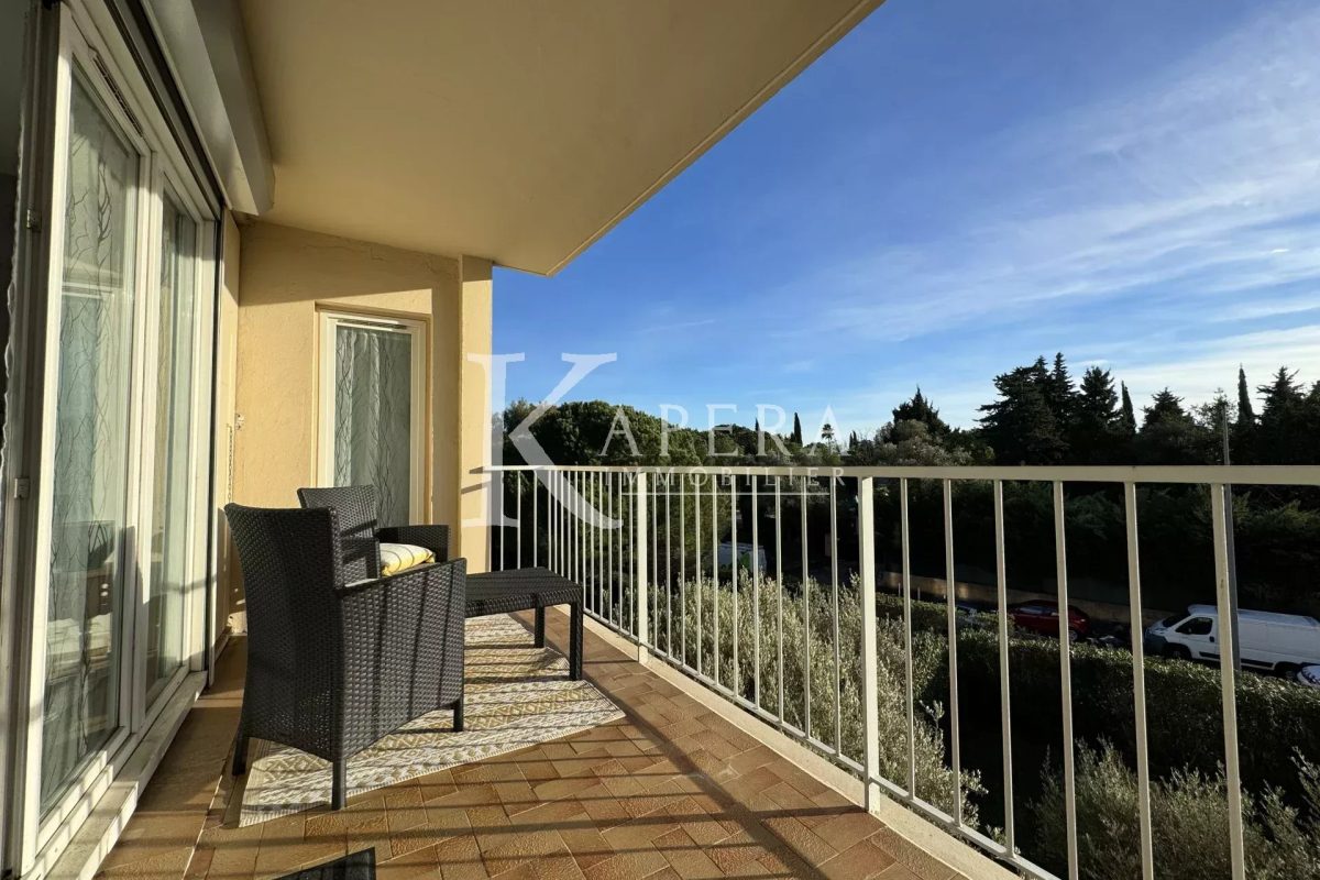 LOCATION 3P MEUBLE 67M² - ANTIBES - TERRASSE - PARKING