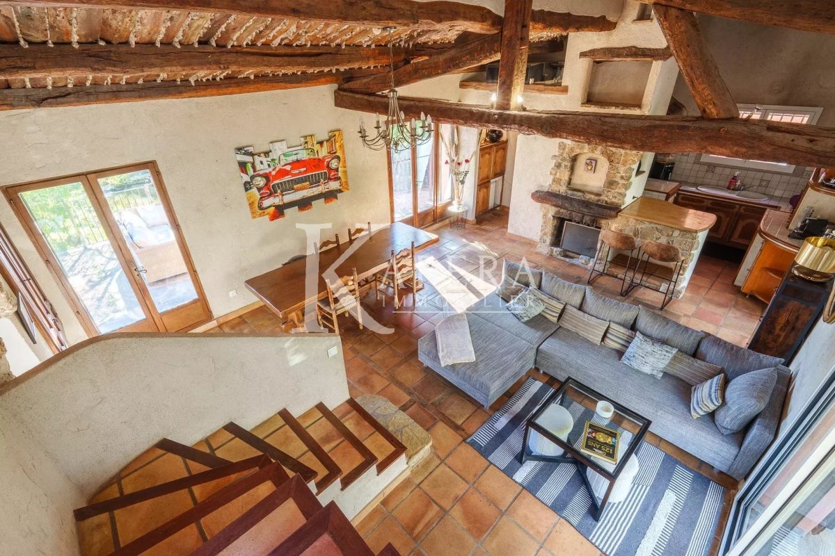 VENTE MAISON 9P 295M2 - FALICON - TERRAIN PISCINABLE