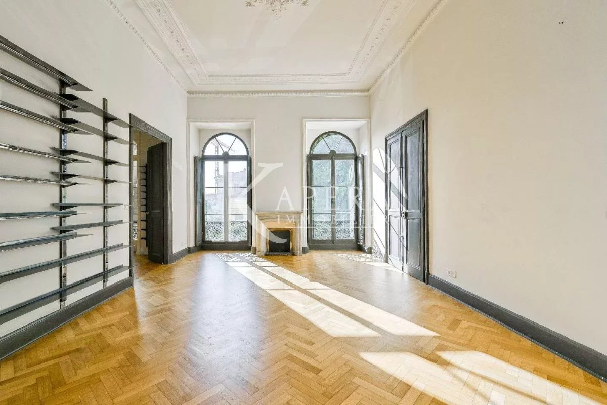 VENTE 4P 167M2 - NICE CARABACEL - PALAIS BOURGEOIS
