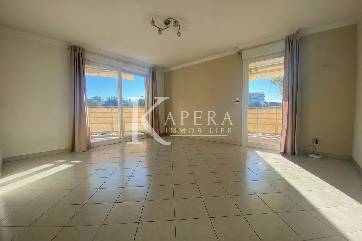 VENTE 3P 71M2 - CENTRE CAGNES SUR MER - TERRASSE - GARAGE