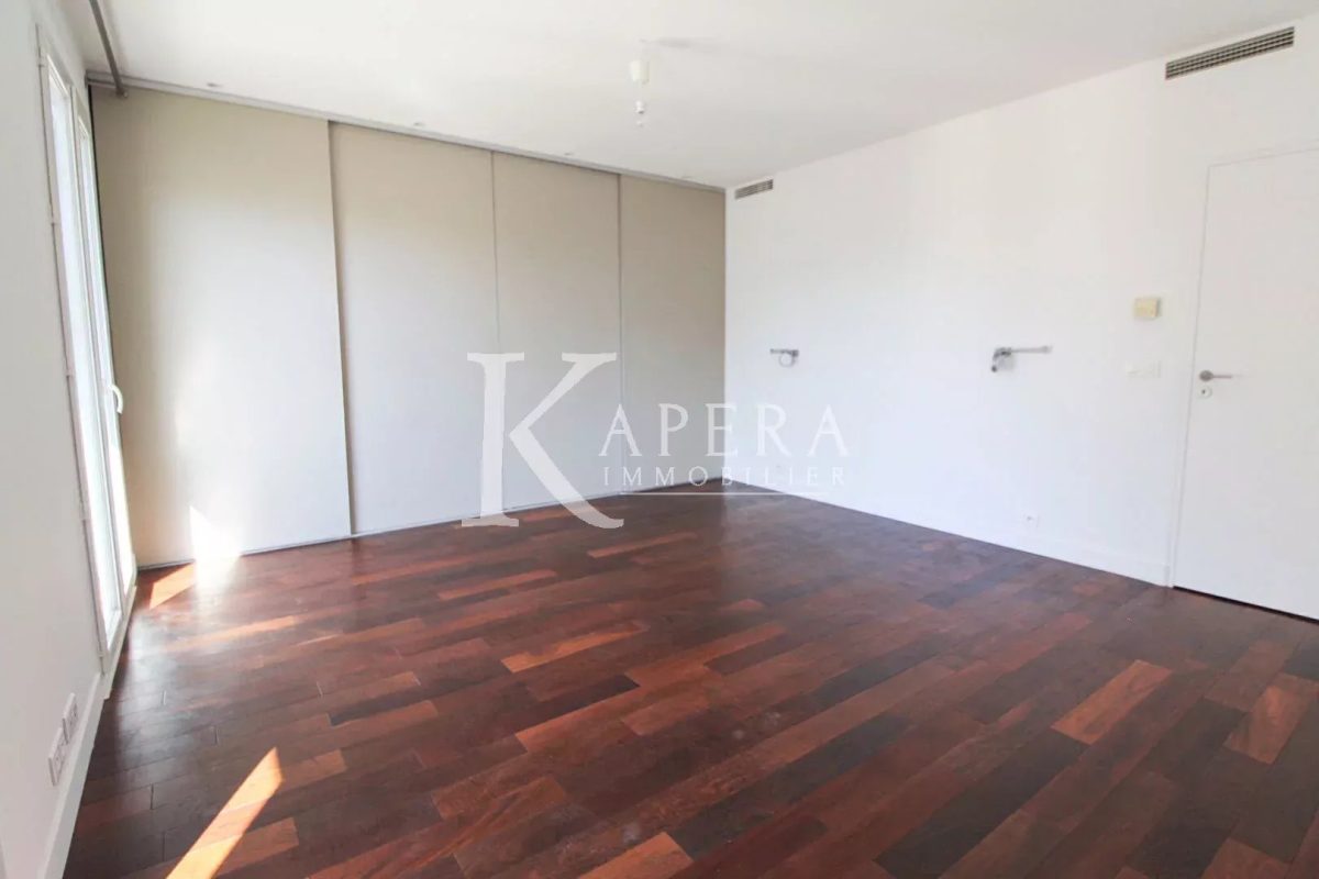 VENTE 4P 140m² - NICE CENTRE VILLE - TERRASSE - PARKING