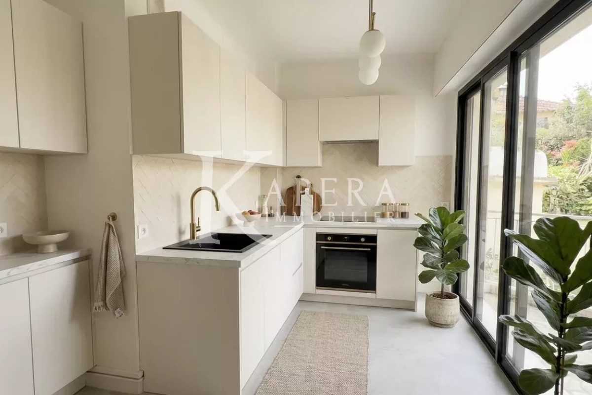 VENTE 3P - NICE MONT BORON- VUE MER - GARAGE - CAVE