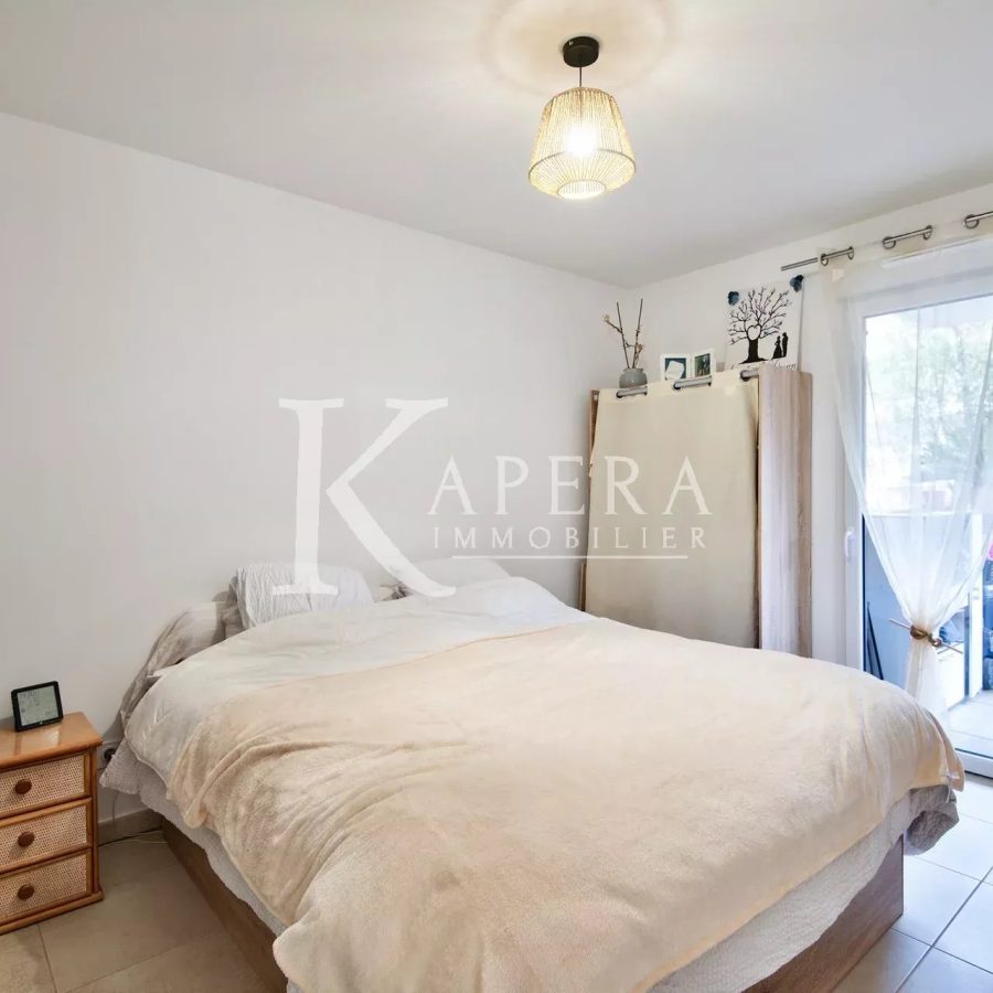 VENTE 2P 41M² - SAINT LAURENT DU VAR/LES PUGETS - TERRASSE - PARKING