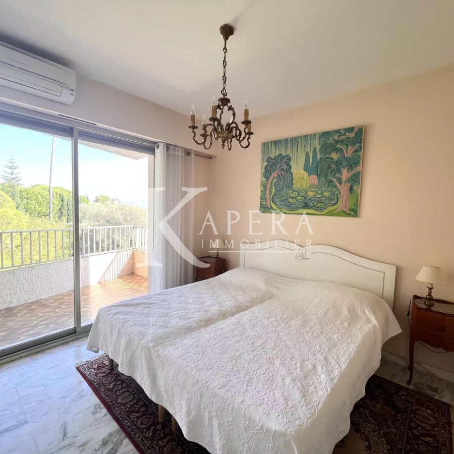 LOCATION 4P 98m2 -ANTIBES ROSTAGNE- VUE MER-GARAGE