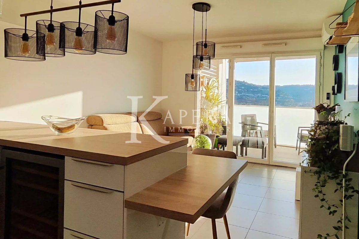VENTE 3P 55M2 - SAINT LAURENT DU VAR - TERRASSE - GARAGE
