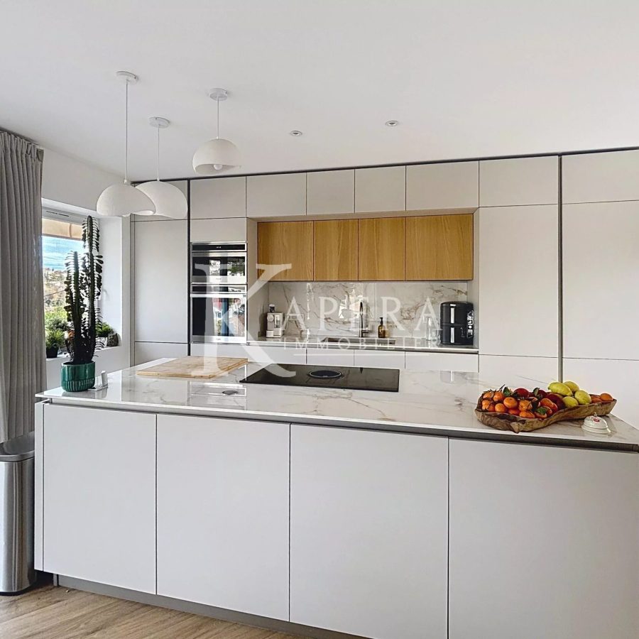 VENTE MAISON INDIVIDUELLE 150M2 - CAGNES SUR MER - CONFORT - STATIONNEMENTS