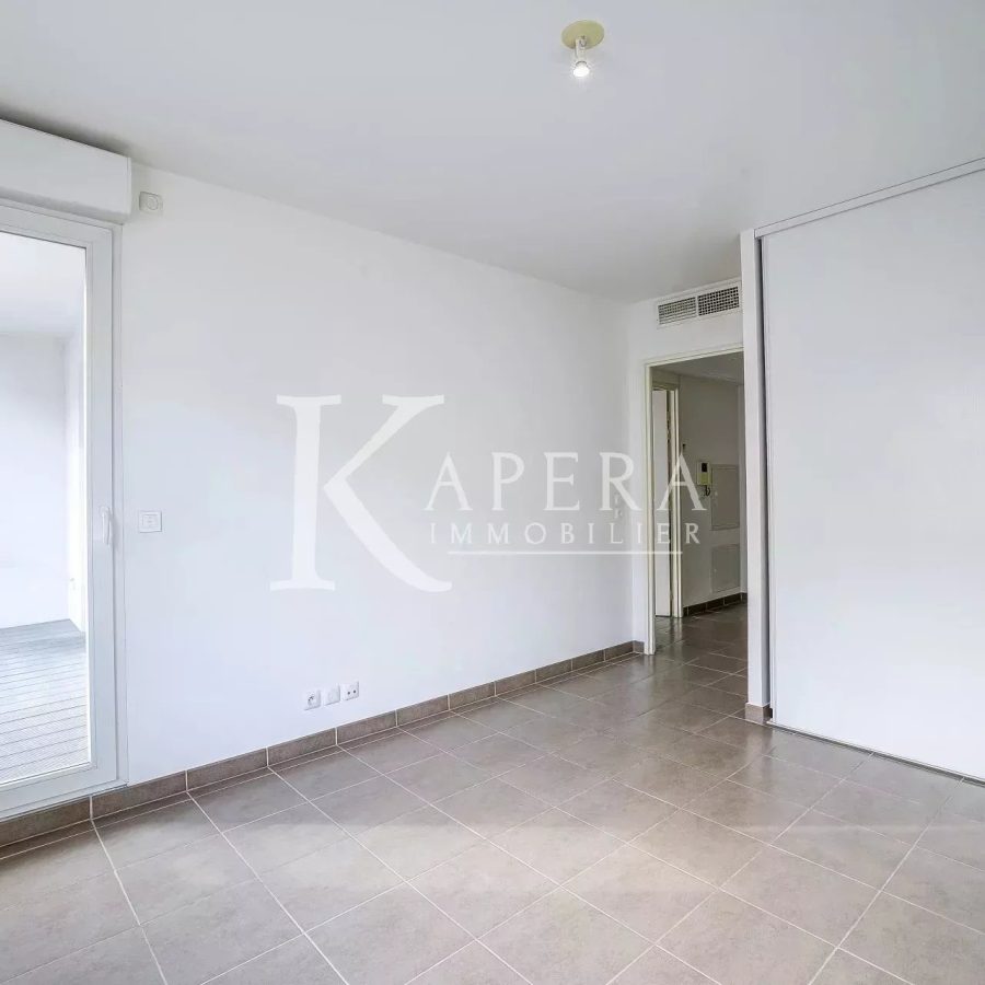 VENTE 2P 37,27M2 - CROS DE CAGNES - PARKING - TERRASSE