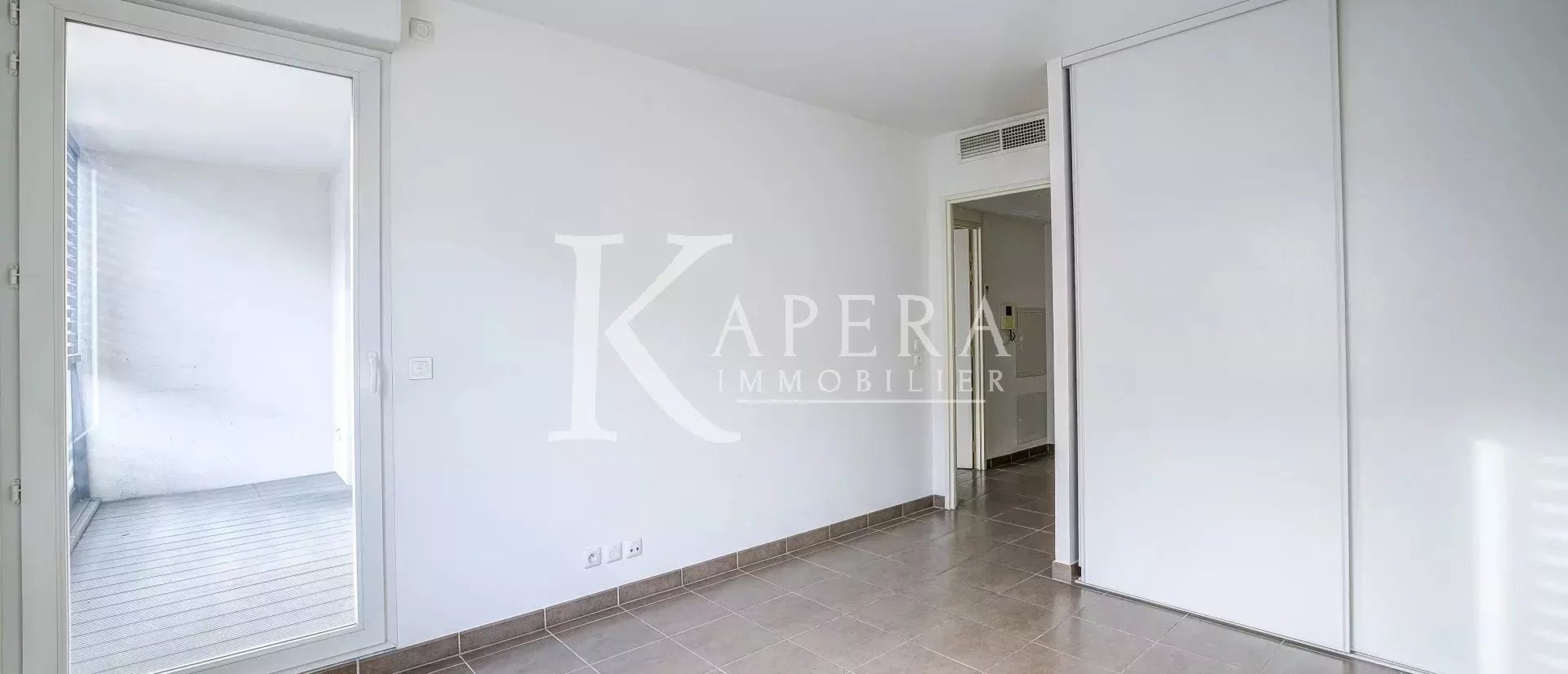 VENTE 2P 37,27M2 - CROS DE CAGNES - PARKING - TERRASSE