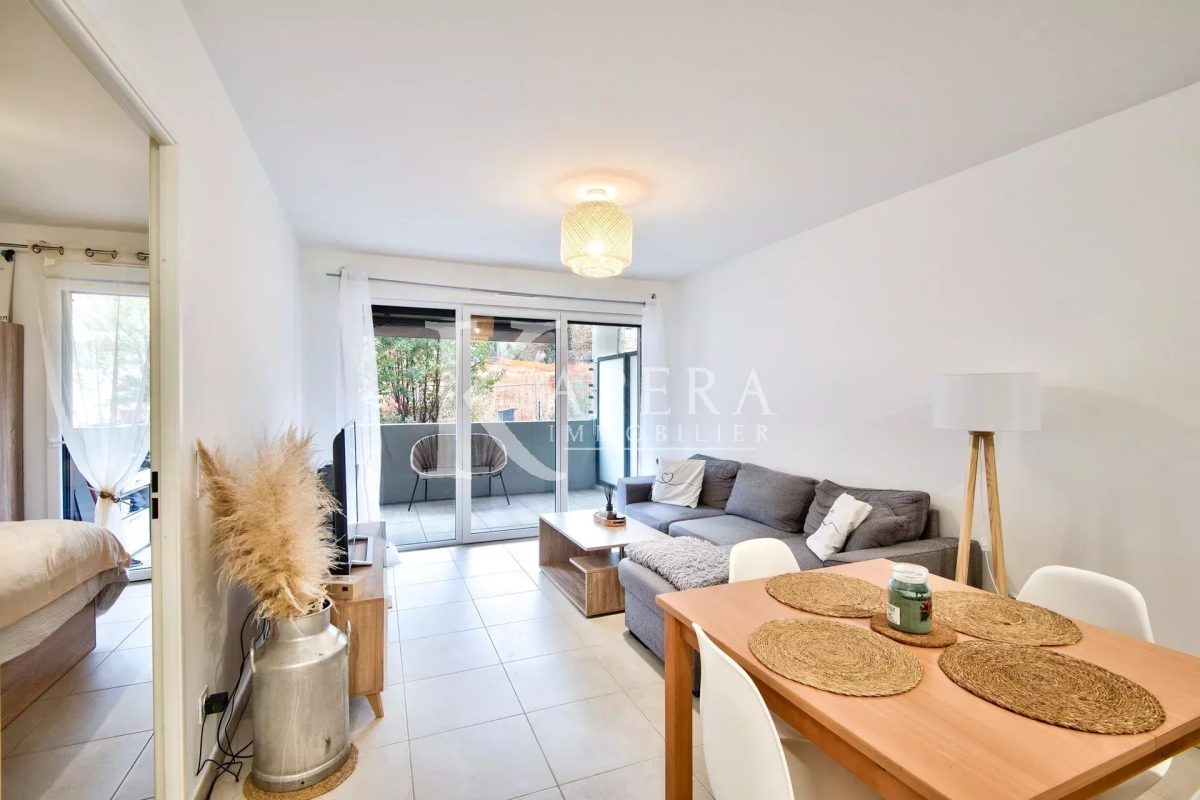 VENTE 2P 41M² - SAINT LAURENT DU VAR/LES PUGETS - TERRASSE - PARKING