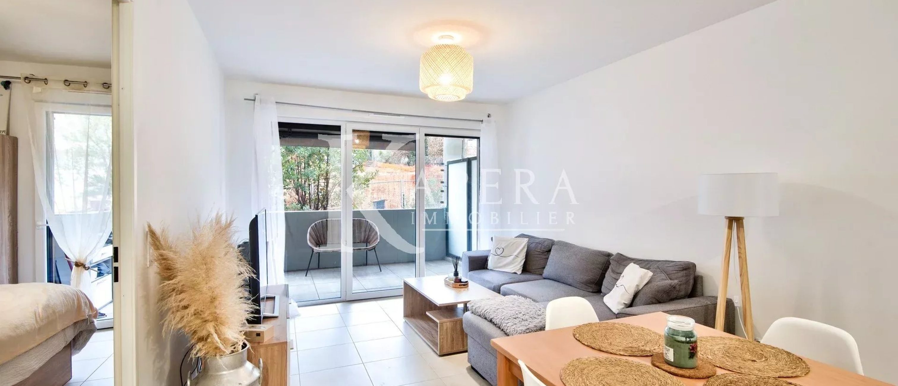 VENTE 2P 41M² - SAINT LAURENT DU VAR/LES PUGETS - TERRASSE - PARKING