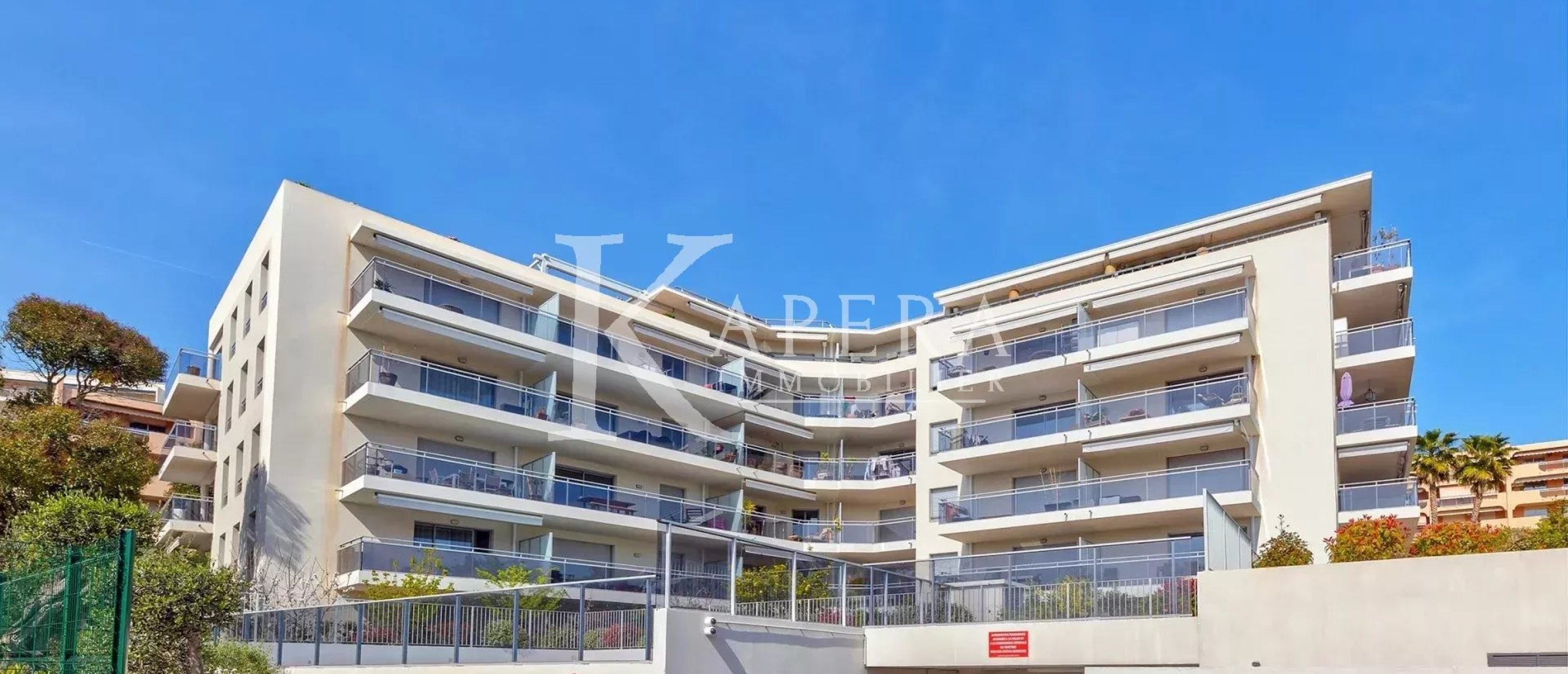 LOCATION MEUBLÉE 6 MOIS - NICE OUEST - 3P 58M² AVEC TERRASSES ET GARAGE