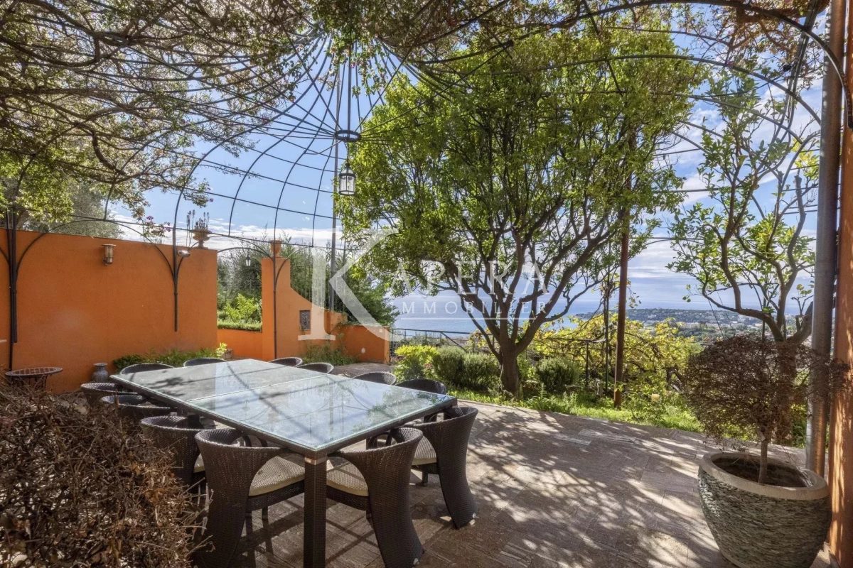 VENTE VILLA 7P 335M² - MENTON - VUE PANORAMIQUE MER ET MONTAGNES