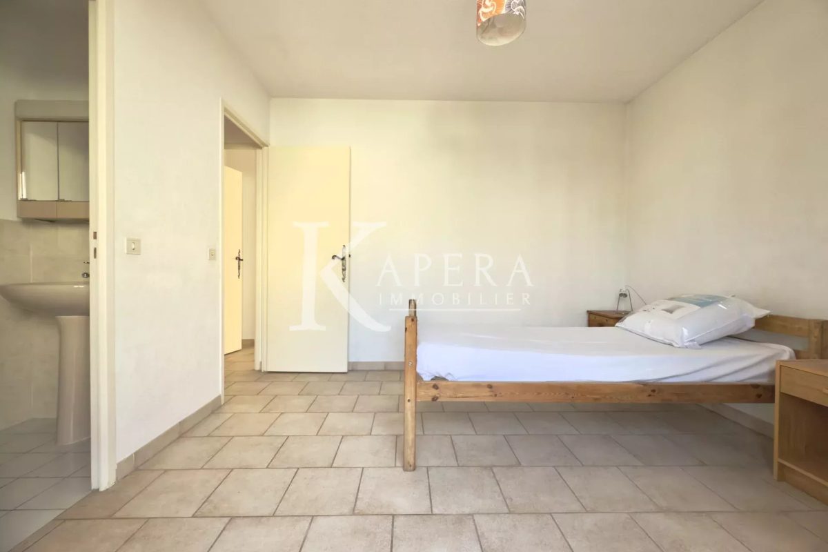 LOCATION MAISON - VALBONNE ILE VERTE- GARAGE-JARDIN-PISCINE