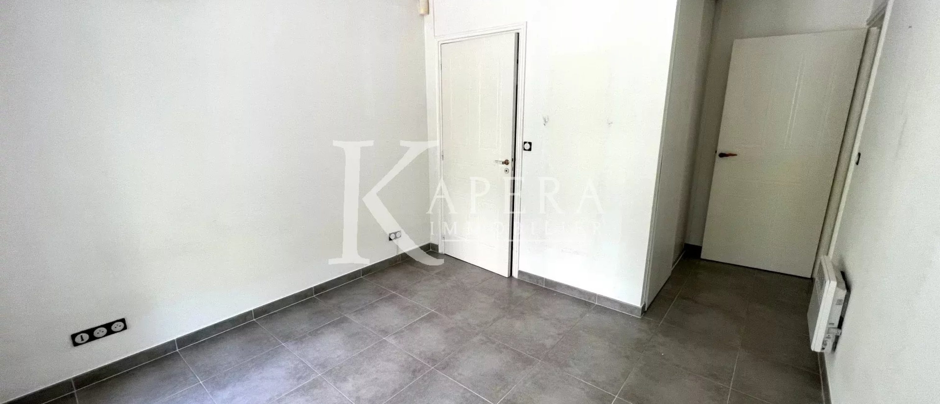 LOCATION VIDE 3 PIECES 75m2 - ANTIBES ILETTE - VUE MER-GARAGE
