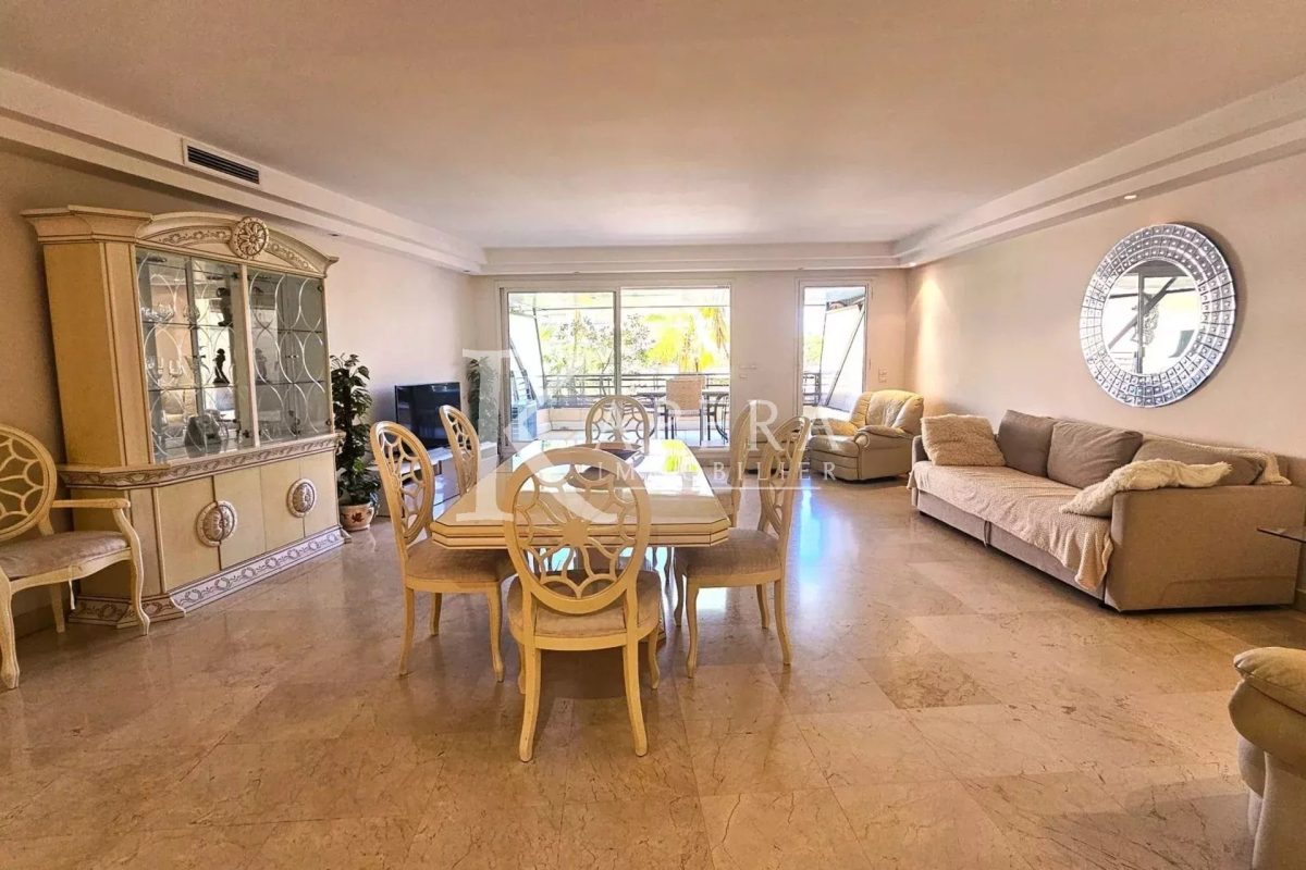 VENTE 3P 103M2 - PORT SAINT LAURENT DU VAR - TERRASSE