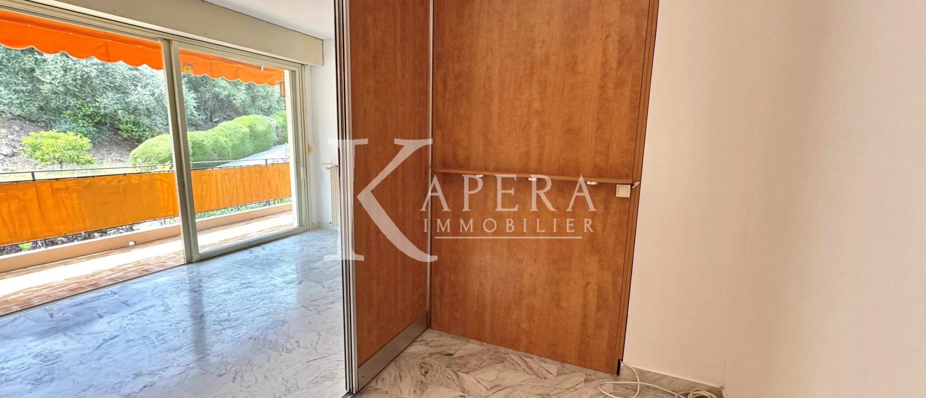 VENTE GRAND F1 36 M² - ROQUEBRUNE-CAP-MARTIN / 2ÈME HAMEAU - TERRASSE - DERNIER ETAGE AVEC TERRASSE