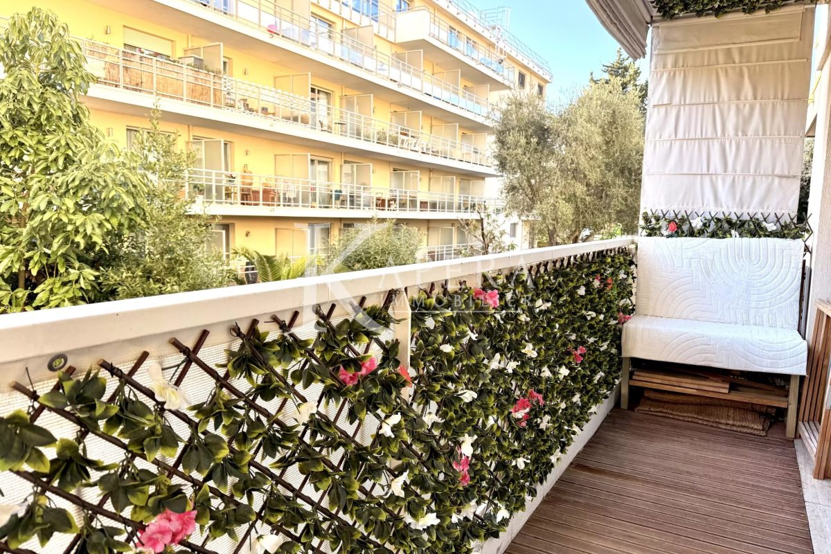 VENTE 2P 64M2 - CANNES CARNOT - TERRASSE - PARKING INTERIEUR