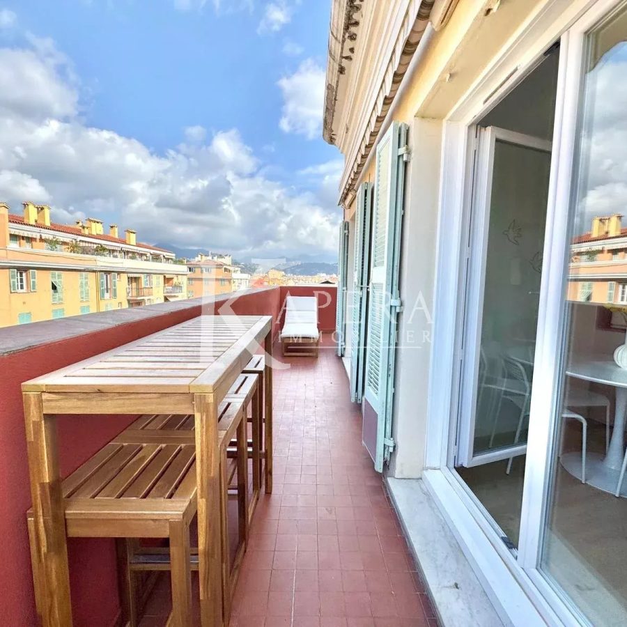LOCATION MEUBLÉE 10 MOIS – NICE LE PORT – 2P 48M² AVEC TERRASSE ET VUE MER PANORAMIQUE