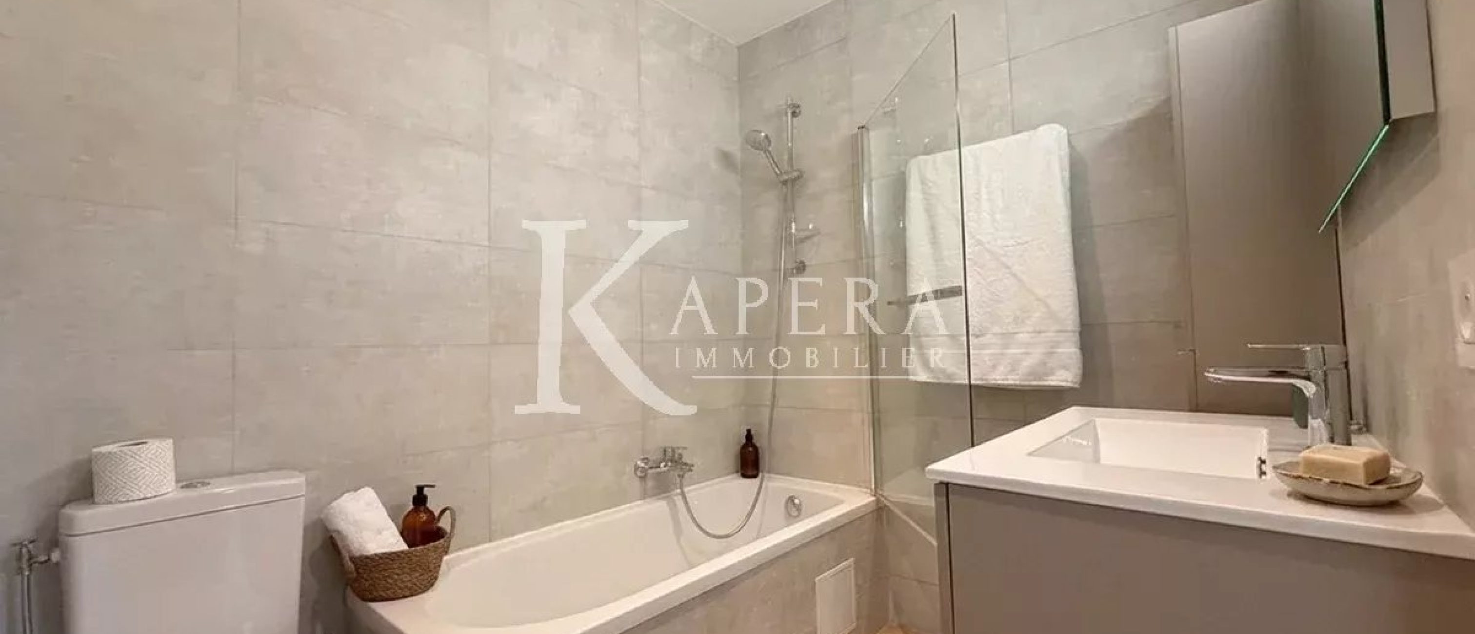 LOCATION 4P MEUBLÉ 100m2 -ANTIBES ROSTAGNE-GARAGE