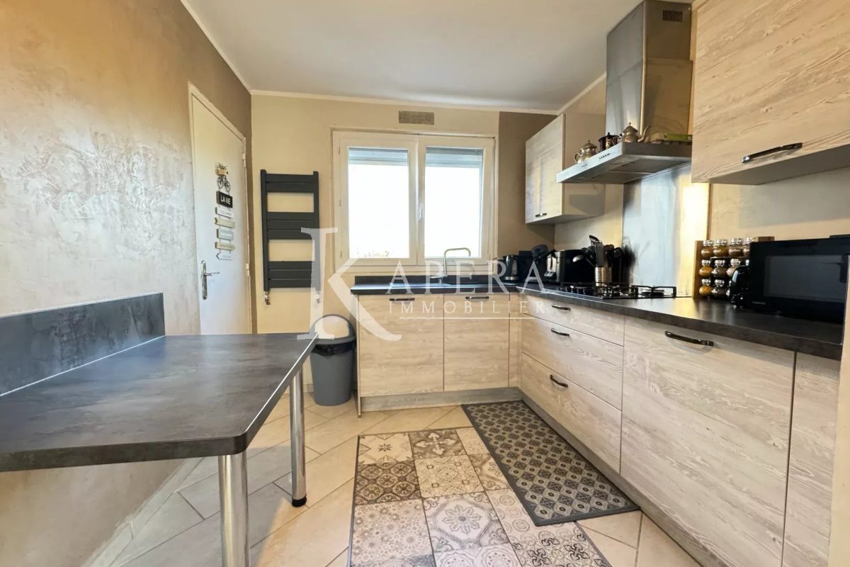 LOCATION 3P MEUBLE 67M² - ANTIBES - TERRASSE - PARKING