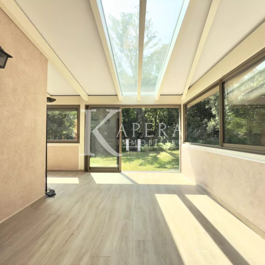 LOCATION MAISON - VALBONNE ILE VERTE- GARAGE-JARDIN-PISCINE