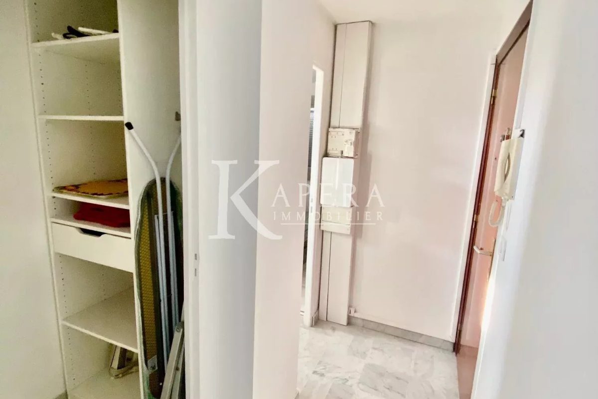 VENTE 2P 31M2 - VILLENEUVE-LOUBET/FERRAYONNES - REZ DE JARDIN - PARKING