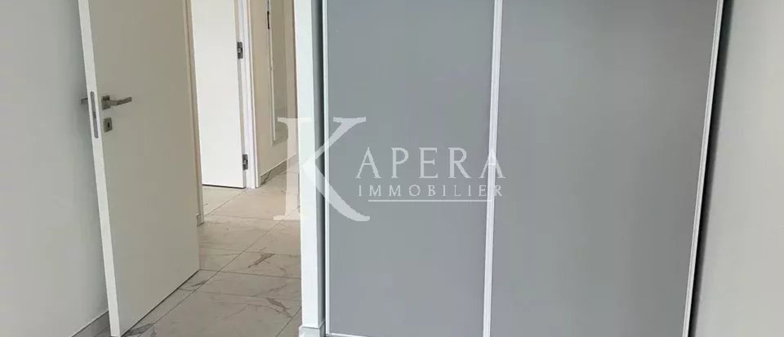 VENTE 3P 67M2 - SAINT LAURENT DU VAR/PORT - PARKINGS - TERRASSE