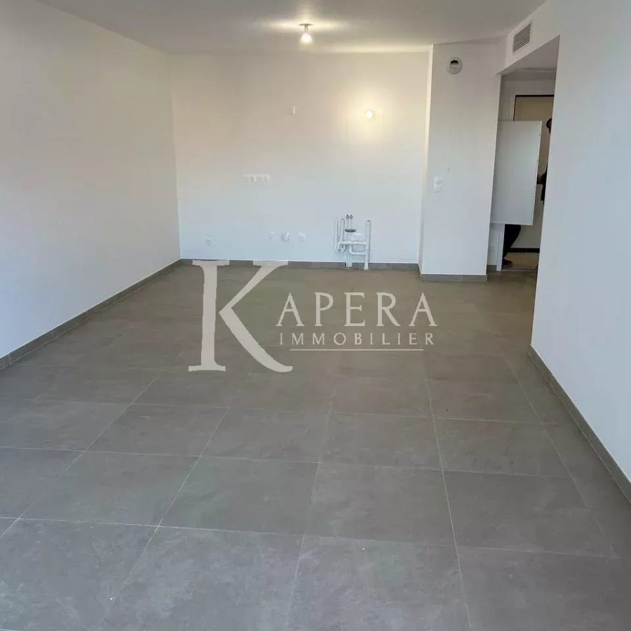 VENTE 3P 67M2 - VILLENEUVE LOUBET/VAUGRENIER - DOUBLE GARAGE - TERRASSE