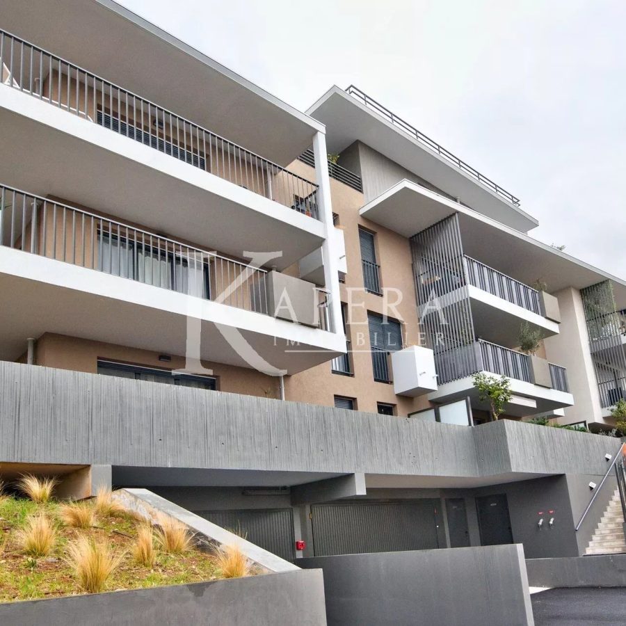 VENTE 2P 41M² - SAINT LAURENT DU VAR/LES PUGETS - TERRASSE - PARKING