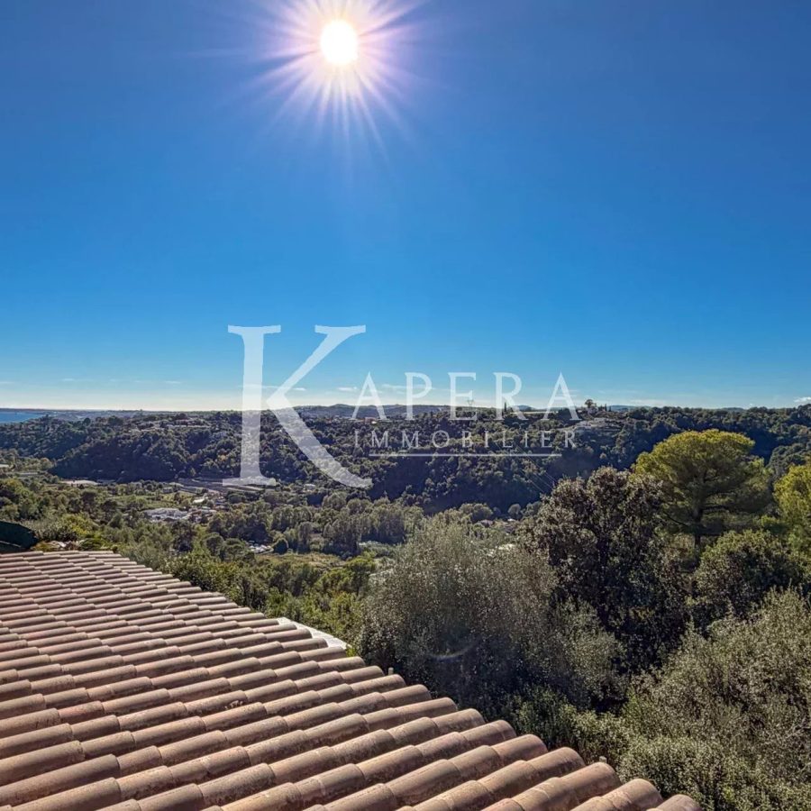 VENTE MAISON 8P 233M2 - CAGNES SUR MER/LES COLLETTES - PISCINE