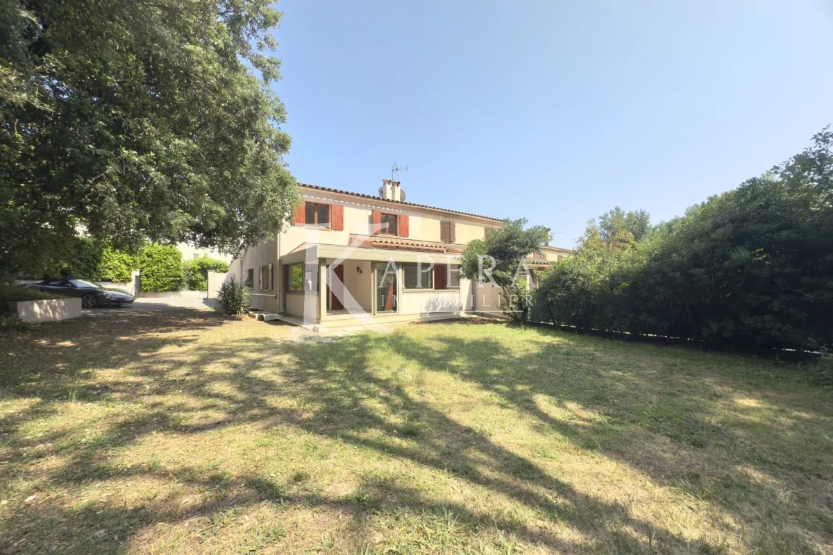 LOCATION MAISON - VALBONNE ILE VERTE- GARAGE-JARDIN-PISCINE