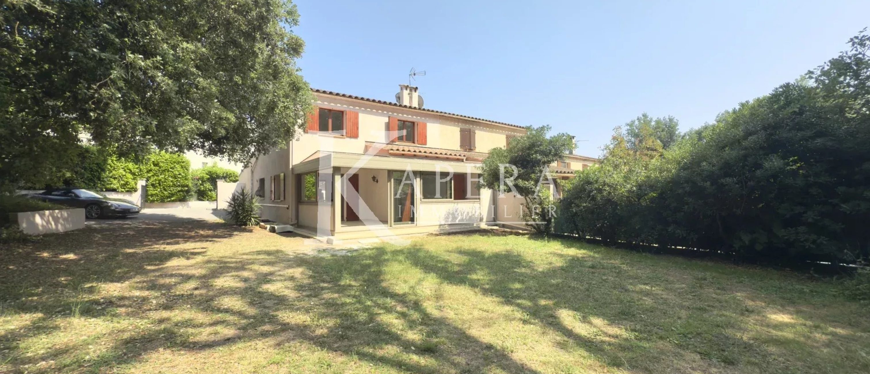 LOCATION MAISON - VALBONNE ILE VERTE- GARAGE-JARDIN-PISCINE