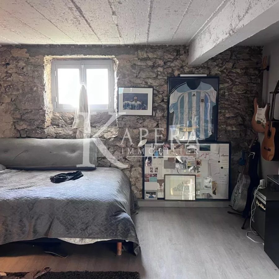 VENTE MAISON FAMILIALE 6P 163M2 - CAGNES SUR MER/ BREGUIERES - BEAU TERRAIN - CALME