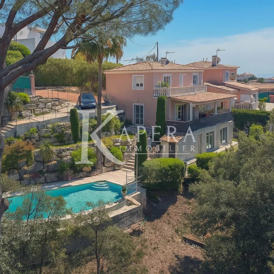 VENTE MAISON 8P 233M2 - CAGNES SUR MER/LES COLLETTES - PISCINE