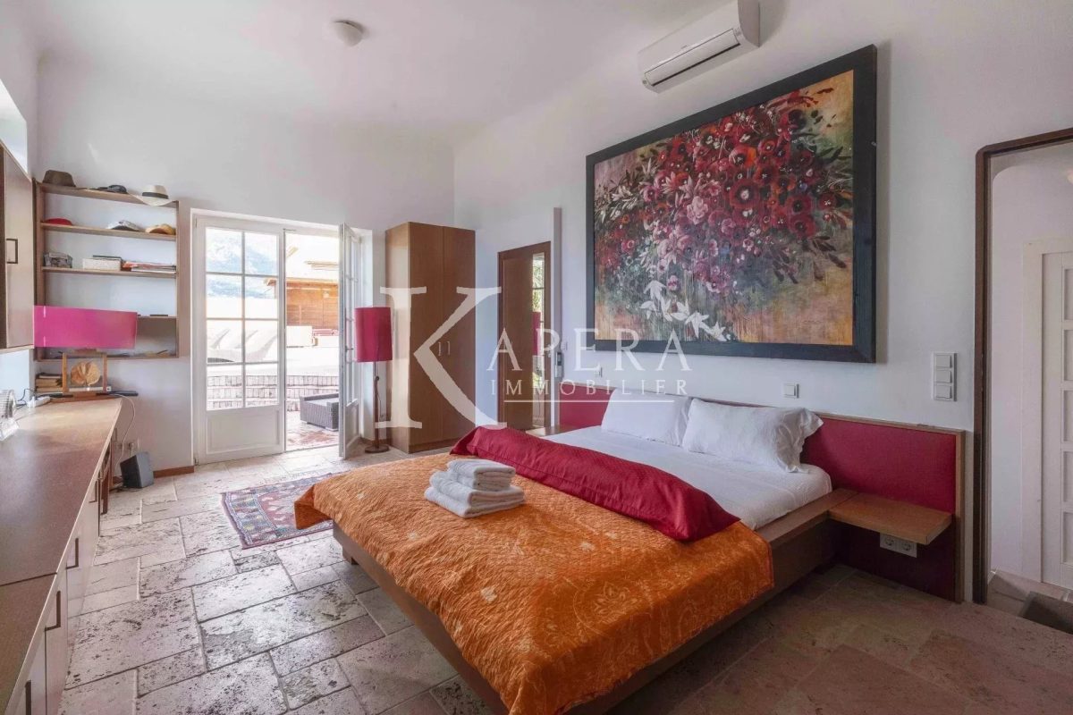 VENTE VILLA 7P 335M² - MENTON - VUE PANORAMIQUE MER ET MONTAGNES