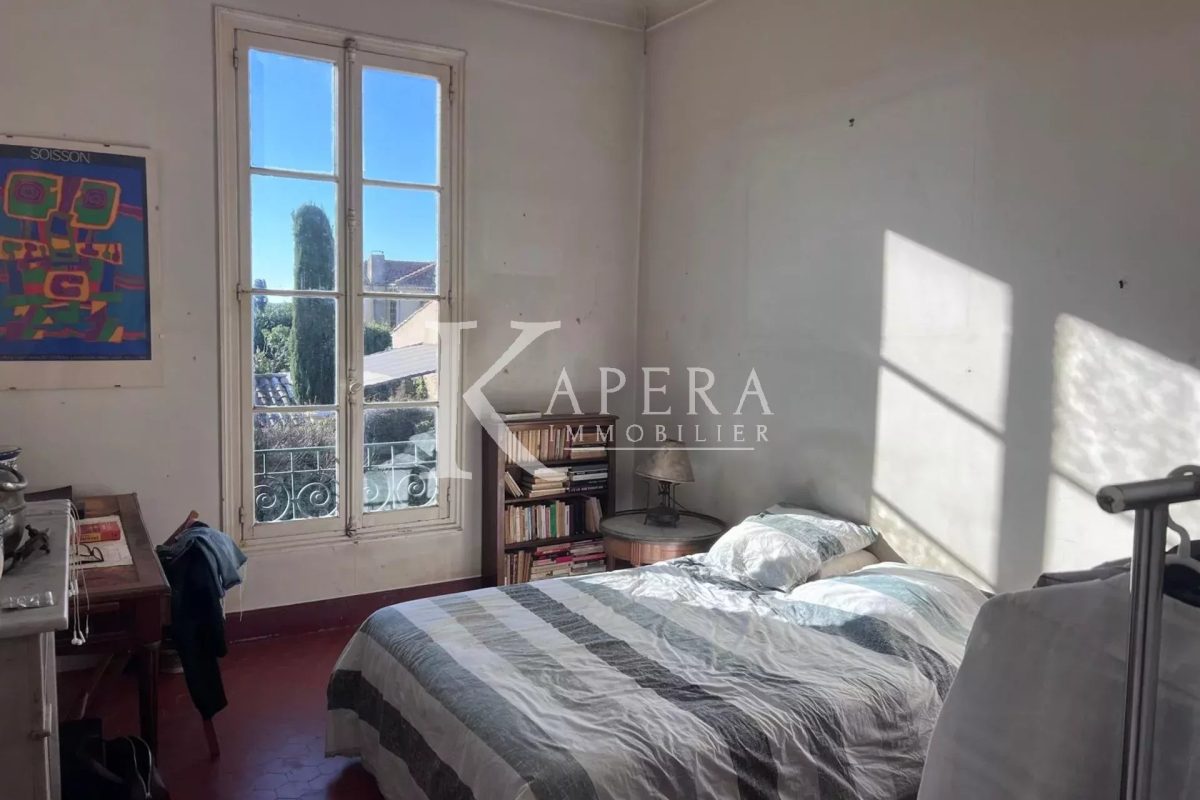 VENTE MAISON FAMILIALE 6P 163M2 - CAGNES SUR MER/ BREGUIERES - BEAU TERRAIN - CALME