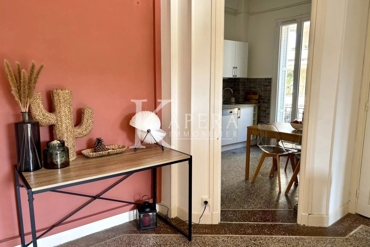 RARE - 2 PIECES 46M2 + BALCON - CAVE - BOURGEOIS