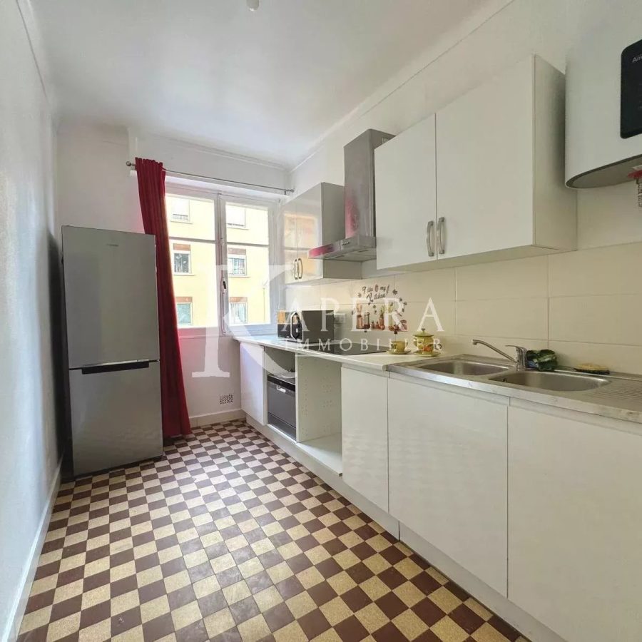 LOCATION MEUBLEE 3P TRAVERSANT 57M² - NICE RIQUIER - BALCON - CAVE