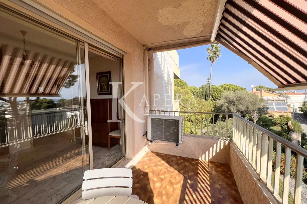 LOCATION 4P 98m2 -ANTIBES ROSTAGNE- VUE MER-GARAGE