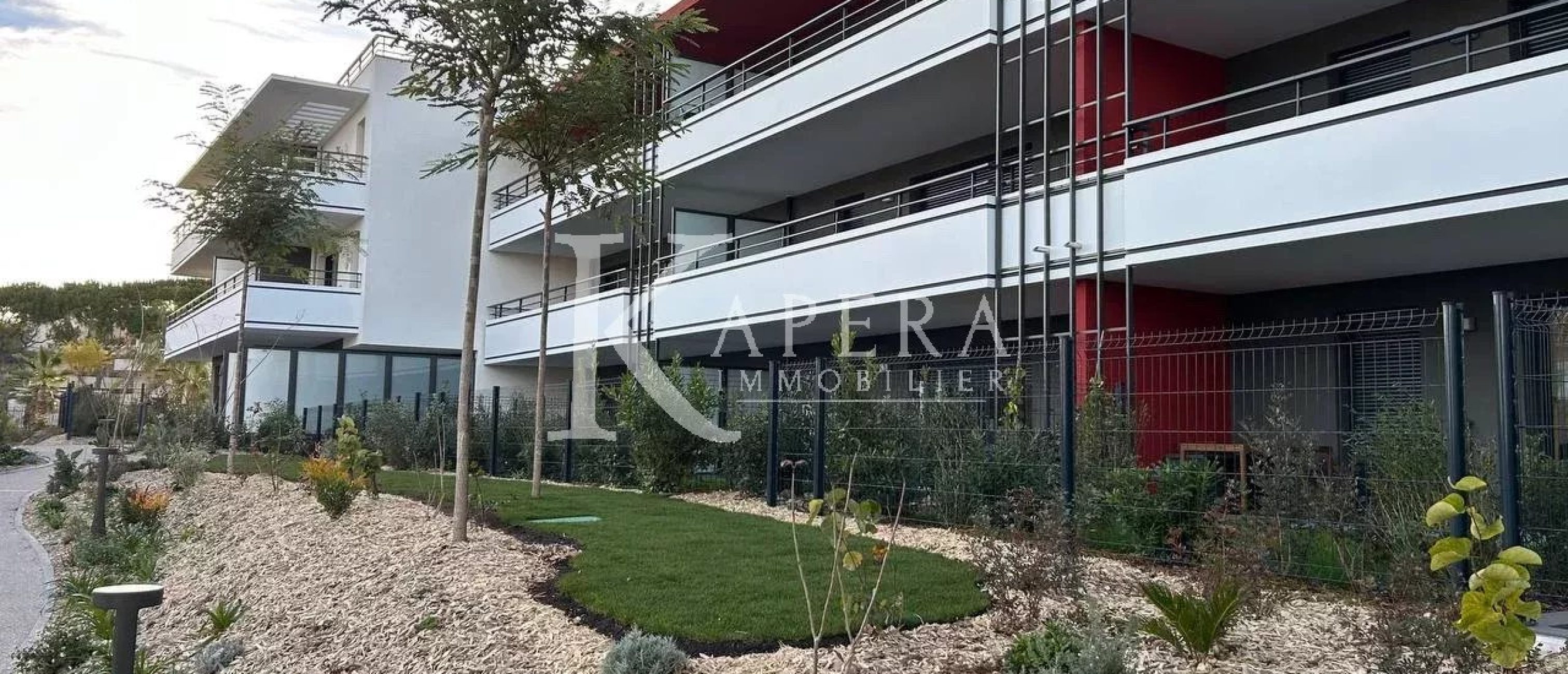 VENTE 3P 67M2 - VILLENEUVE LOUBET/VAUGRENIER - DOUBLE GARAGE - TERRASSE