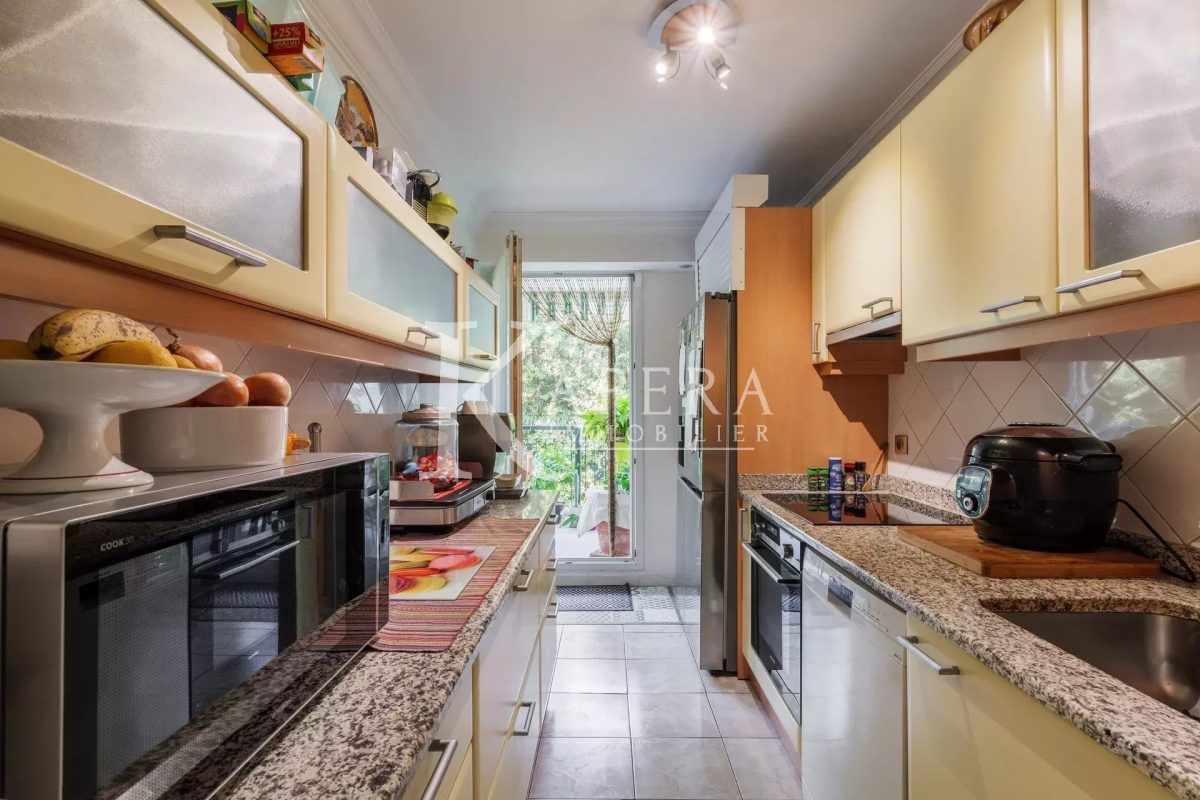 VENTE 3P 70M2 - SAINT LAURENT DU VAR/RASCAS - TERRASSE - GARAGE