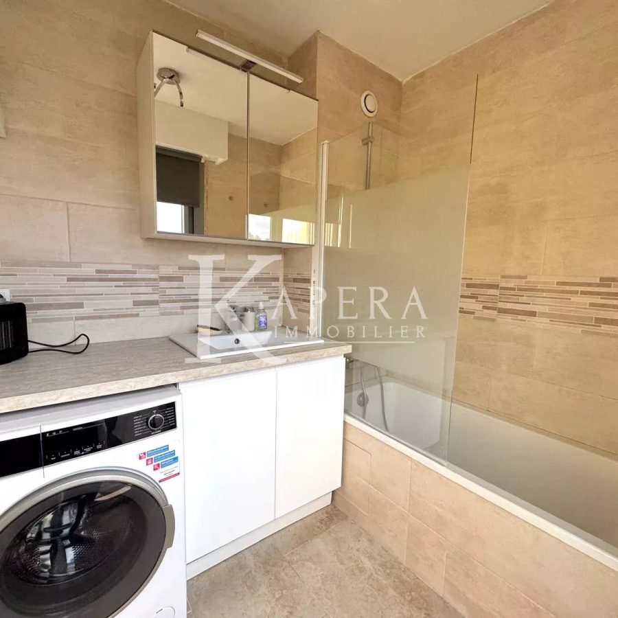 LOCATION STUDIO MEUBLE 20M2 - NICE CORNICHE FLEURIE  - CALME - DERNIER ETAGE