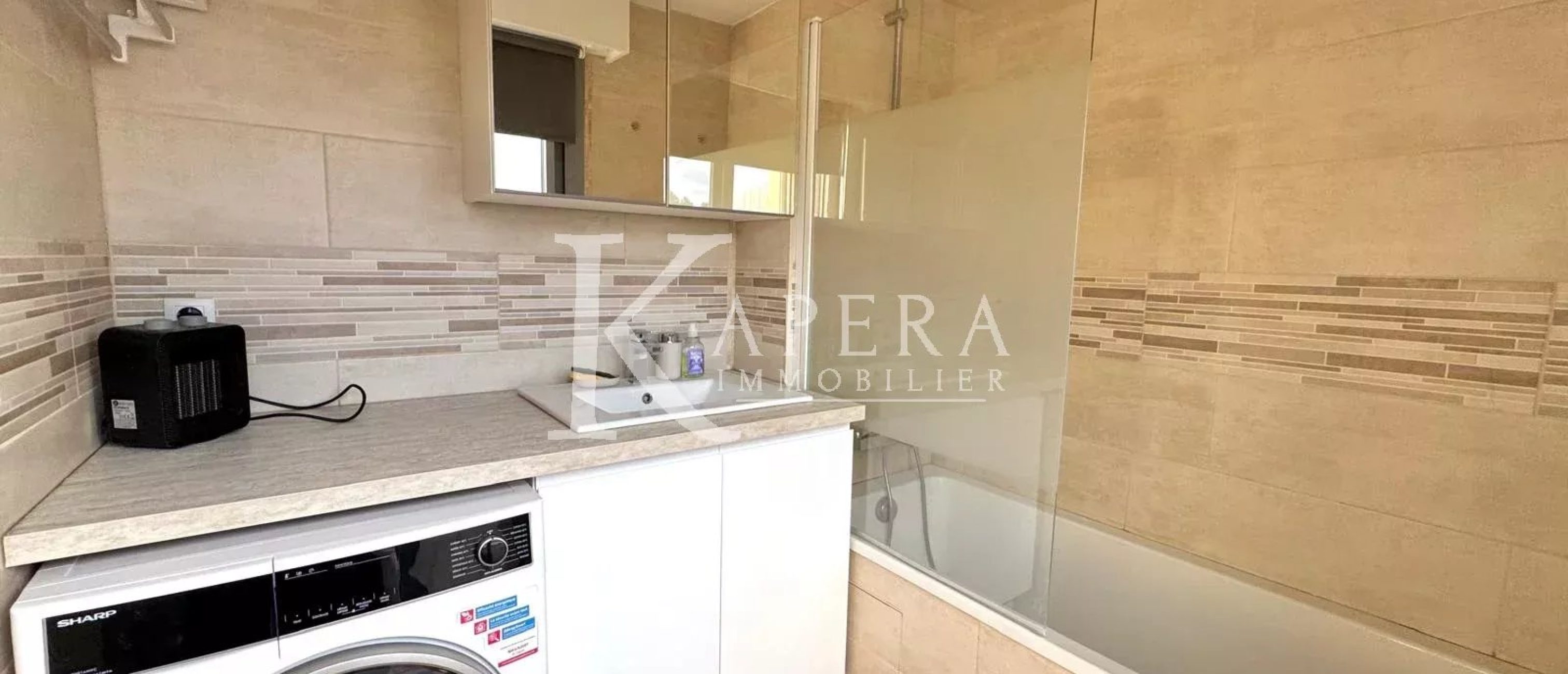 LOCATION STUDIO MEUBLE 20M2 - NICE CORNICHE FLEURIE  - CALME - DERNIER ETAGE