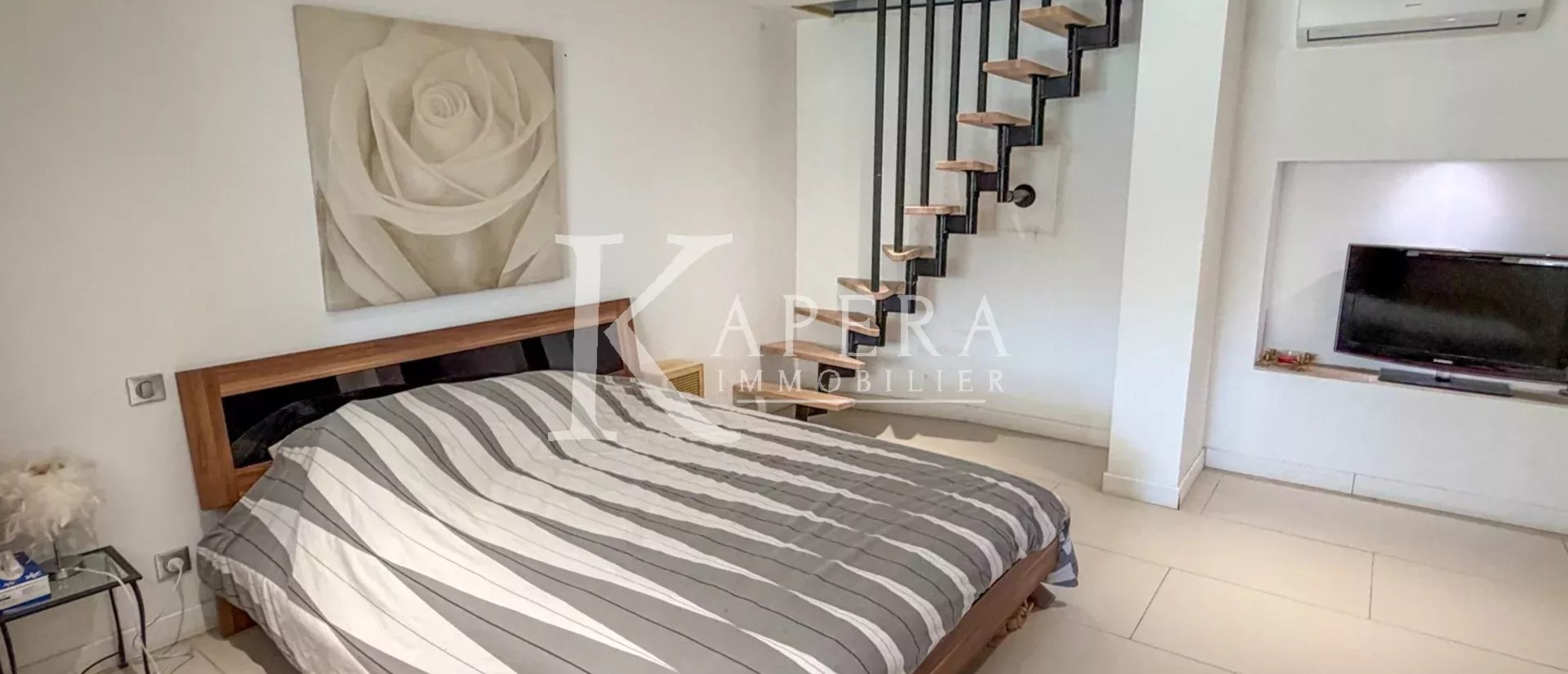 VENTE MAISON 8P 233M2 - CAGNES SUR MER/LES COLLETTES - PISCINE