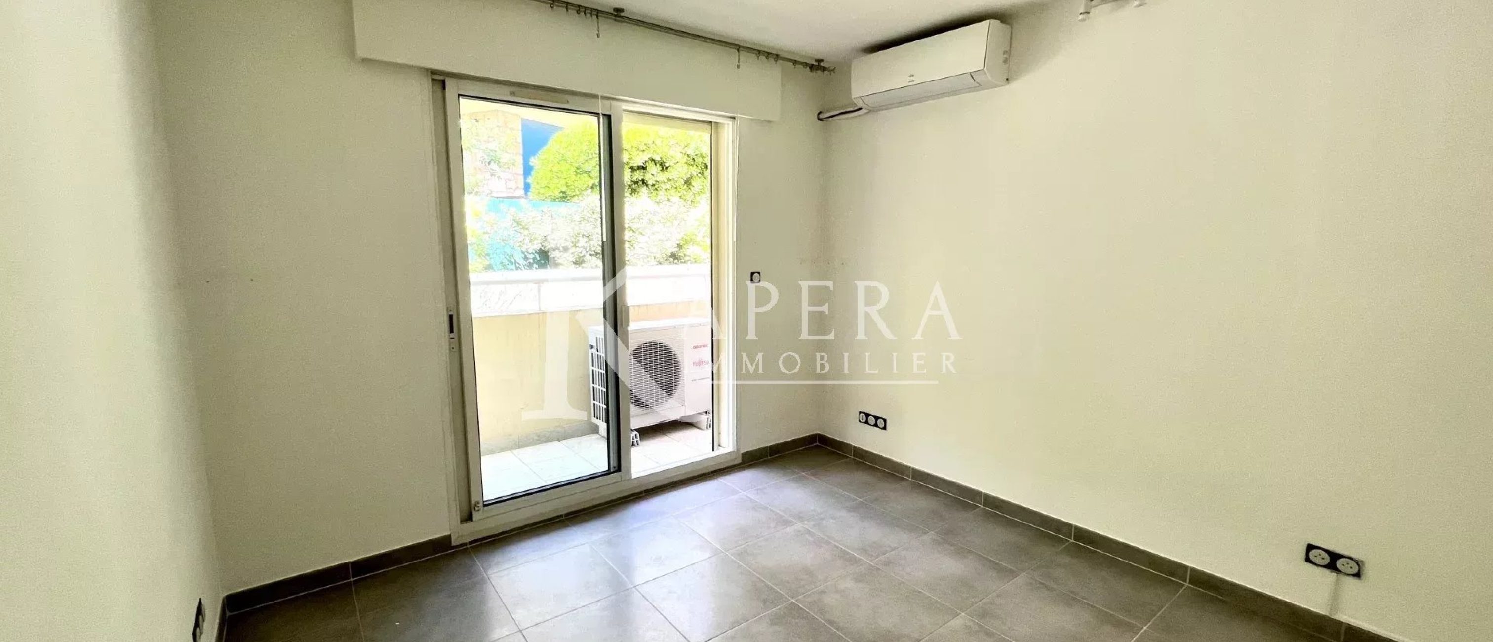 LOCATION VIDE 3 PIECES 75m2 - ANTIBES ILETTE - VUE MER-GARAGE