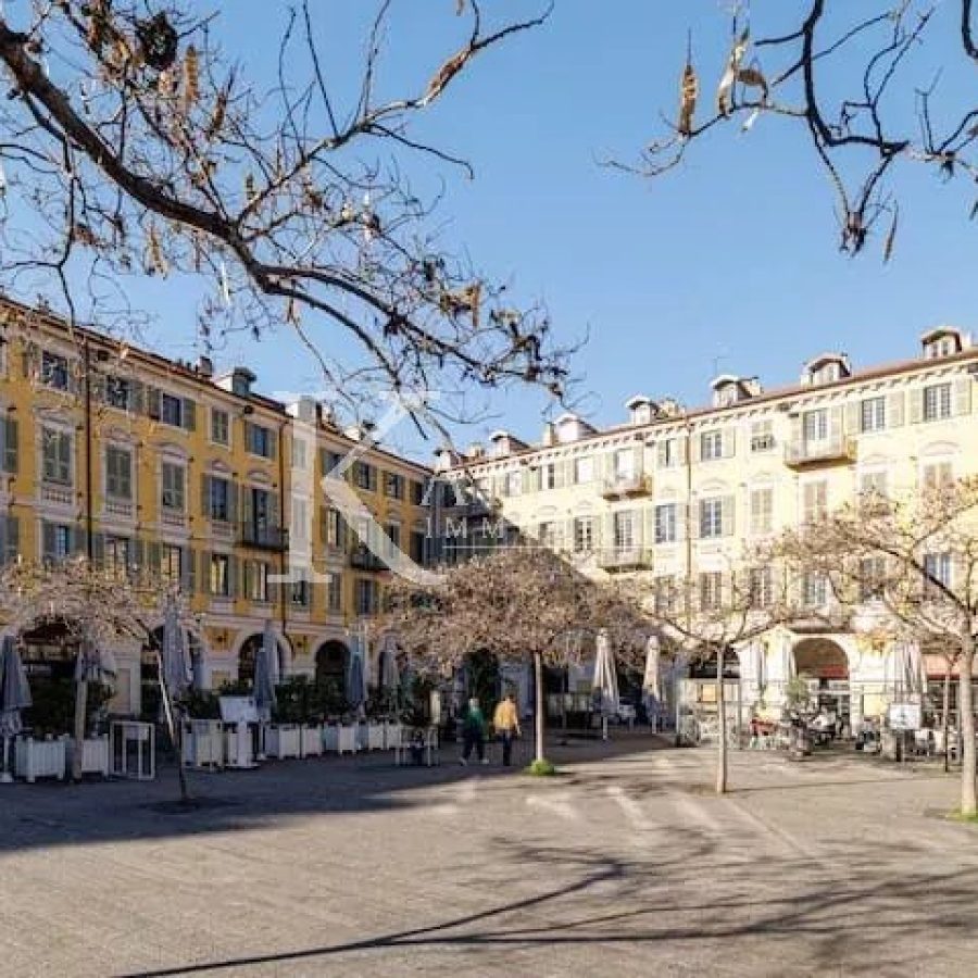 LOCATION DUPLEX MEUBLÉ - PLACE GARIBALDI