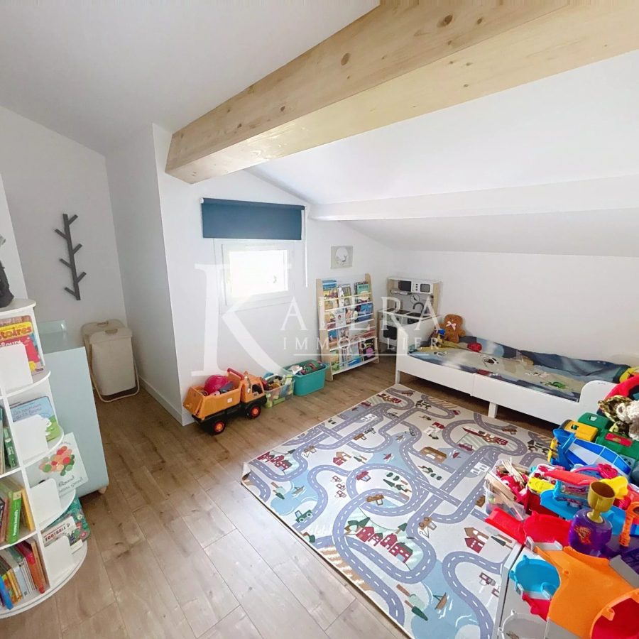 VENTE MAISON INDIVIDUELLE 150M2 - CAGNES SUR MER - CONFORT - STATIONNEMENTS