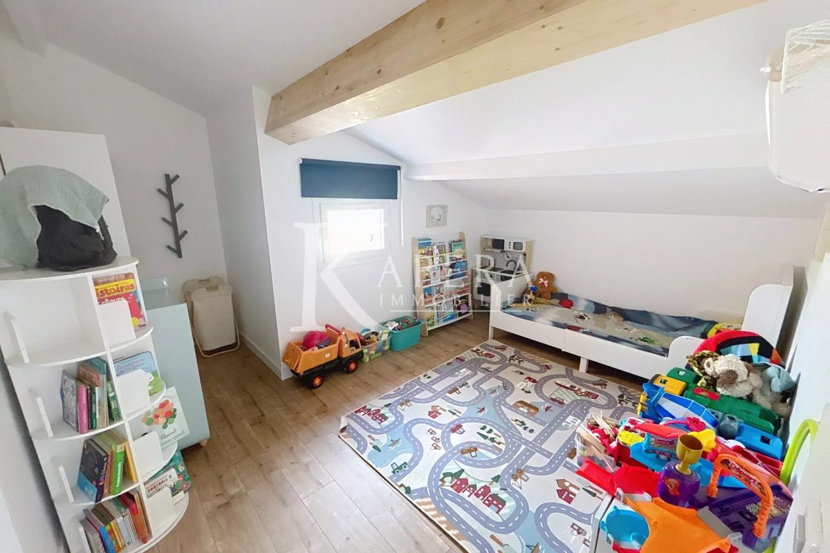 VENTE MAISON INDIVIDUELLE 150M2 - CAGNES SUR MER - CONFORT - STATIONNEMENTS